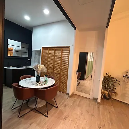 Apartamento Le Rossignol Spacieux A Deux Pas Des Jardins De La Fontaine